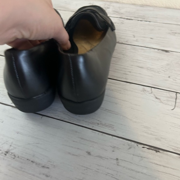 Time and Tru Memory Foam Black Loafers Size 6 - Picture 3 of 6